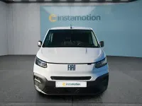 Neu Fiat Doblò 102 PS (75 kW) 2025 Weiß Van / Kleinbus