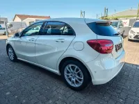 Gebraucht Mercedes A180 109 PS (80 kW) 2016 Weiß Kleinwagen