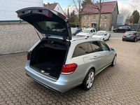 Gebraucht Mercedes E220 170 PS (125 kW) 2013 Diamantsilber Kombi