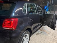 Gebraucht VW Polo 75 PS (55 kW) 2011 Schwarz Kleinwagen