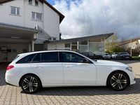 Gebraucht Mercedes C220 220 PS (161 kW) 2023 Weiß Limousine