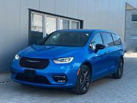 Neu Chrysler Pacifica 286 PS (210 kW) 2026 Blau Van / Kleinbus