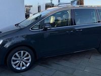 Gebraucht VW Sharan Highline 150 PS (110 kW) 2018 Grau Van / Kleinbus