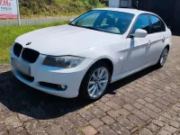 Gebraucht BMW 318 143 PS (105 kW) 2011 Weiß Limousine