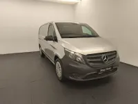 Gebraucht Mercedes Vito 163 PS (119 kW) 2021 Brillantsilber metallic Van