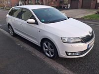 Gebraucht Skoda Rapid Elegance 122 PS (89 kW) 2014 Weiß Kleinwagen