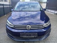 Gebraucht VW Touran Highline 150 PS (110 kW) 2016 Atlantik blue metallic Van / Kleinbus