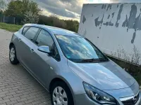 Brugt Opel Astra 121 HK (88 kW) 2010 Sølv Hatchback