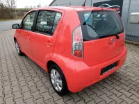 Gebraucht Daihatsu Sirion 69 PS (50 kW) 2008 Rot Kleinwagen
