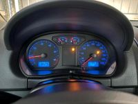 Gebraucht VW Polo 64 PS (47 kW) 2002 Grau Kleinwagen