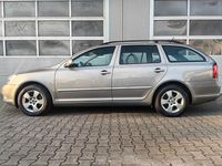 Gebraucht Skoda Octavia Ambiente 160 PS (117 kW) 2011 Braun Kombi