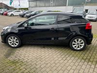 gebraucht Kia Rio 1,2 Dream Team