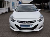 Gebraucht Hyundai i40 Edition 135 PS (99 kW) 2015 Creamy white Kombi
