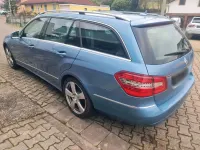 Gebraucht Mercedes E250 204 PS (150 kW) 2009 Blau Kombi