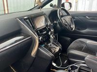 Gebraucht Toyota Alphard 182 PS (133 kW) 2016 Weiß Van / Kleinbus