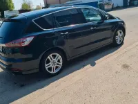 Gebraucht Ford S-MAX Titanium 179 PS (131 kW) 2016 Schwarz Van / Kleinbus
