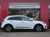 Gebraucht Kia Niro 141 PS (103 kW) 2021 Weiß SUV