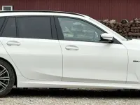 Gebraucht BMW 320e M Sport 204 PS (150 kW) 2022 Alpinweiss iii Kombi