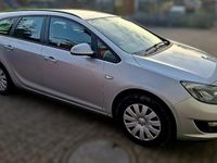 Gebraucht Opel Astra 110 PS (80 kW) 2012 Silber Kombi