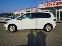 Gebraucht VW Touran Comfortline 150 PS (110 kW) 2023 Weiß Van / Kleinbus