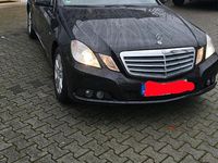 Gebraucht Mercedes E200 136 PS (100 kW) 2010 Schwarz Limousine