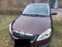 Gebraucht Skoda Fabia Ambiente 60 PS (44 kW) 2011 Rot Limousine