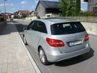 Gebraucht Mercedes B200 156 PS (114 kW) 2012 Silber Kleinwagen