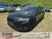 Gebraucht Audi e-tron S-Line 300 kW (408 PS) 2022 Mythosschwarz metallic SUV