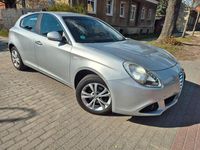 Gebraucht Alfa Romeo Giulietta Veloce 120 PS (88 kW) 2014 Silber Kleinwagen