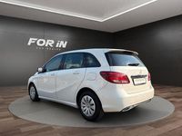 Gebraucht Mercedes B160 90 PS (66 kW) 2017 Weiß Van / Kleinbus