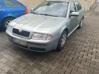 Gebraucht Skoda Octavia 101 PS (74 kW) 2010 Grün Limousine