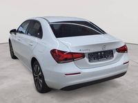 Gebraucht Mercedes A250 Style 160 PS (117 kW) 2022 Digitalweiß metallic Limousine