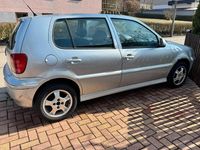 Gebraucht VW Polo 50 PS (36 kW) 2001 Silber Kleinwagen