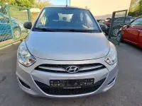 Gebraucht Hyundai i10 Edition 69 PS (50 kW) 2013 Silber Kleinwagen
