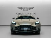 Neu Aston Martin DB12 700 PS (514 kW) 2026 Grün Coupé