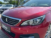 Gebraucht Peugeot 308 Allure 131 PS (96 kW) 2018 Rot Limousine