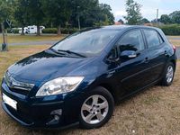 Gebraucht Toyota Auris Hybrid 105 PS (77 kW) 2010 Blau Kleinwagen