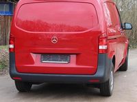 Gebraucht Mercedes Vito 88 PS (64 kW) 2015 Rot Van
