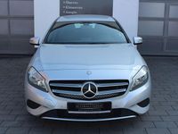 Gebraucht Mercedes A200 Style 136 PS (100 kW) 2014 Silber Limousine