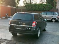 Gebraucht Opel Astra Edition 90 PS (66 kW) 2010 Schwarz Kombi