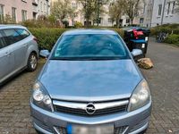 Gebraucht Opel Astra 90 PS (66 kW) 2007 Grau Coupé