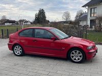 Gebraucht BMW 316 Basis 116 PS (85 kW) 2003 Rot Limousine