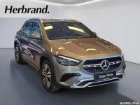 Gebraucht Mercedes GLA200 Progressive 163 PS (119 kW) 2025 Mountaingrau metallic SUV