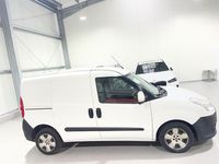 Gebraucht Fiat Doblò 101 PS (74 kW) 2015 Weiß Van / Kleinbus