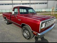 Second-hand Dodge Ram 1983 Roșu Pickup