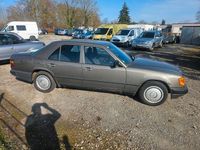 Gebraucht Mercedes E260 160 PS (117 kW) 1988 Grau Limousine