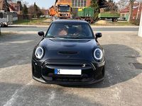 Gebraucht Mini Cooper SE 135 kW (184 PS) 2023 Schwarz Kleinwagen
