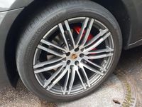 Gebraucht Porsche Macan Turbo 544 PS (400 kW) 2014 Grau metallic SUV