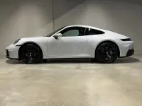 Gebraucht Porsche 911 Carrera 394 PS (289 kW) 2024 Eisgraumetallic Coupé