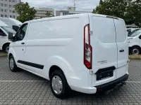 Gebraucht Ford 300 131 PS (96 kW) 2021 Weiß Van / Kleinbus